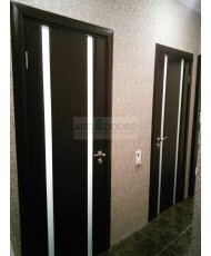 Фото установленной Дверь Арт Деко Вэла венге ДО черный триплекс