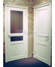 Фото установленной Двери Статус 133 Дуб капучино стекло Сатинато белое