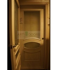 Фото установленной Двери Вист Вена Черная Патина стекло Витраж